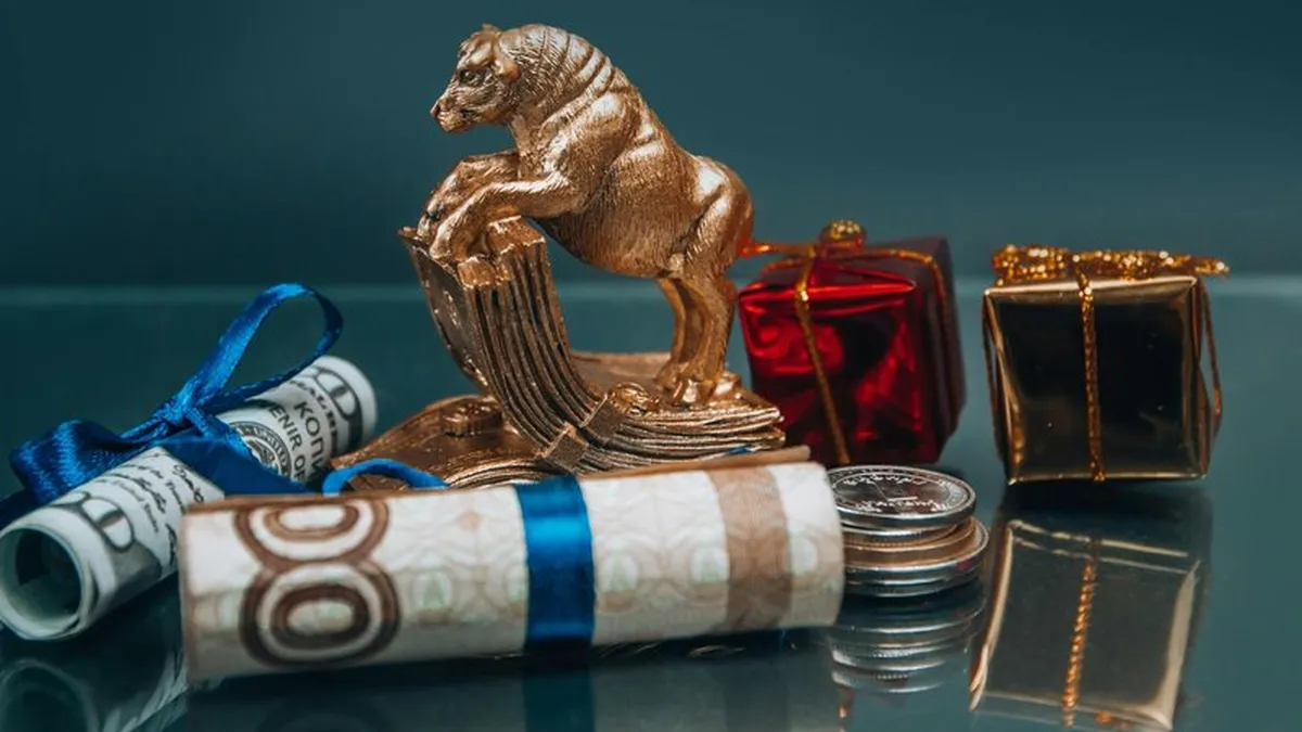 Gold Shatters Records as Middle East War Fears Peak
