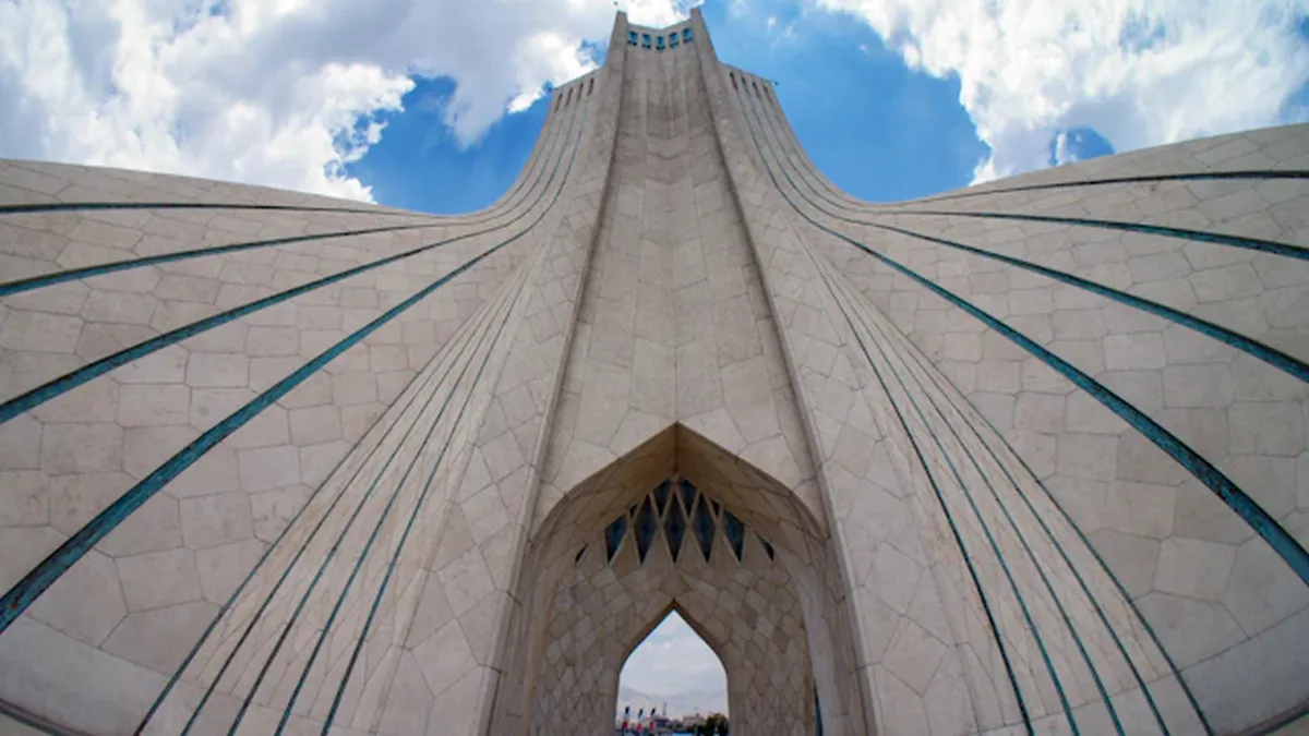 Iran Denies US Talks as Oil Markets React to Sanctions