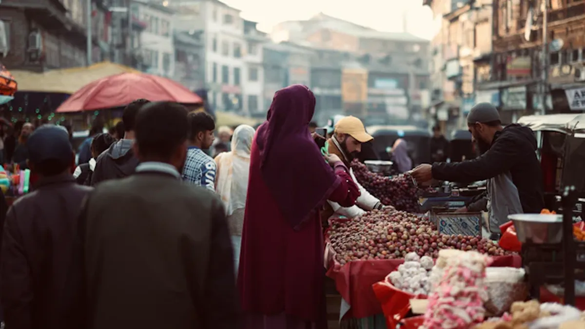 Kashmir Muslims Send Gold to Iran Despite Regional Tensions