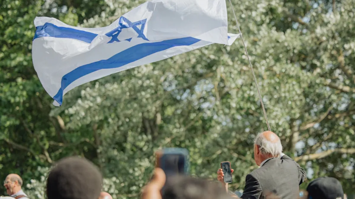 Netanyahu Aide's Racist Slurs Expose Likud Ethnic Rifts