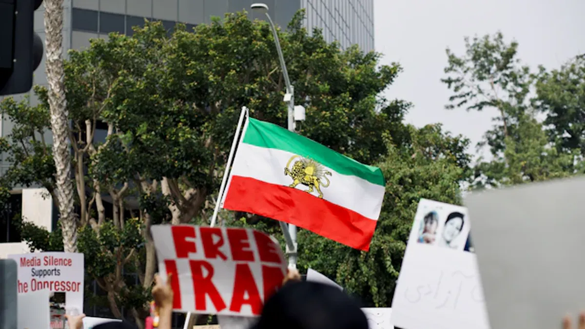 Trump Approval Plunges to 36% as Iran War Fuels Crisis