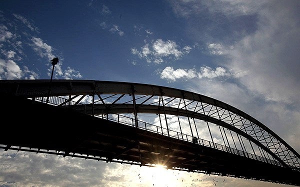 US-Israel Strike Kills 13 in Iran Bridge Attack