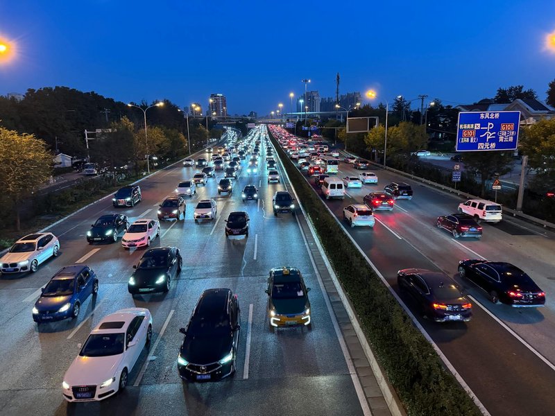 South Korea Eyes Driving Bans as Oil Crisis Deepens