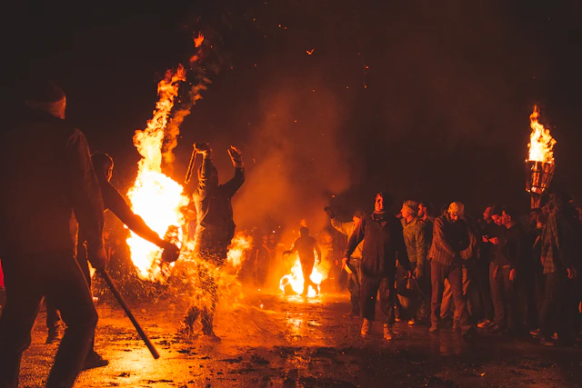 Iran protesters burn Trump, Netanyahu effigies